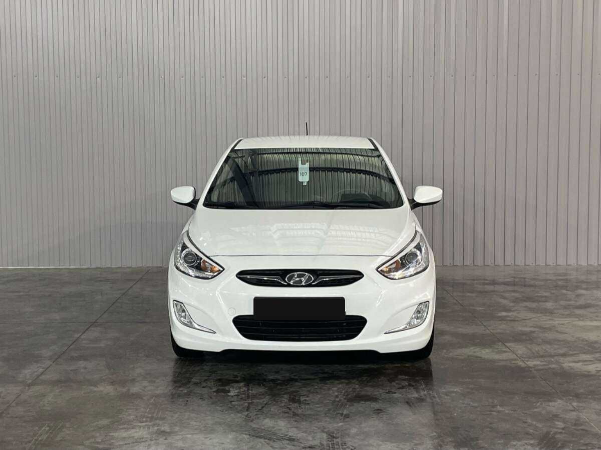 Hyundai Solaris б/у, 2014, Механическая. Фото: #1