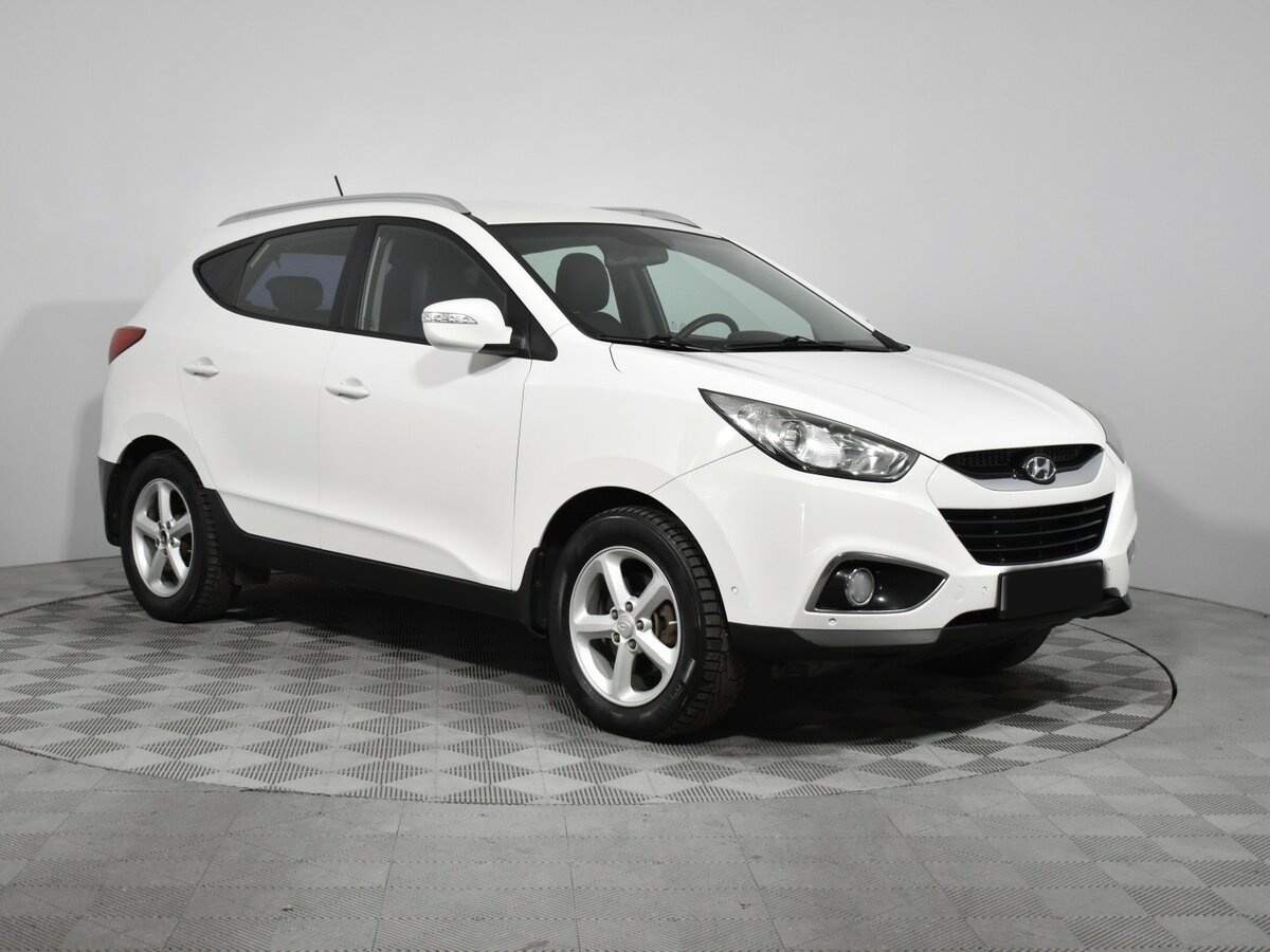 Hyundai ix35 б/у, 2012, Автоматическая. Фото: #2