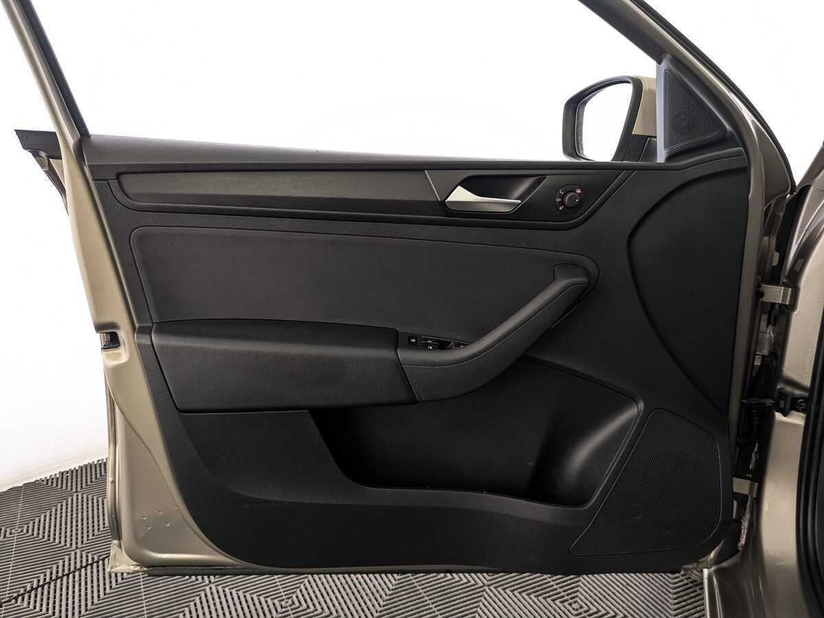 Volkswagen Polo б/у, 2020, Автоматическая. Фото: #18