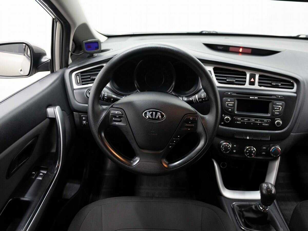 Kia Ceed б/у, 2013, Механическая. Фото: #13