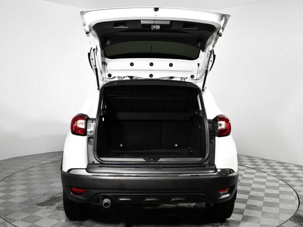 Renault Kaptur б/у, 2017, Механическая. Фото: #13