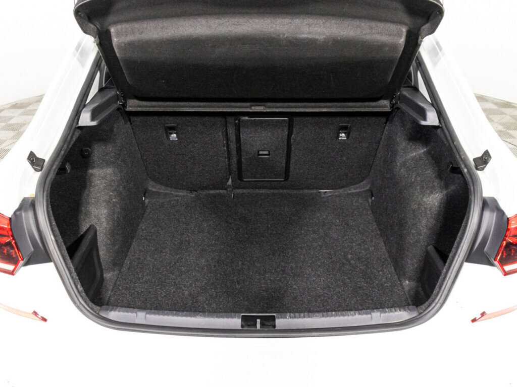 Volkswagen Polo б/у, 2020, Роботизированная. Фото: #14