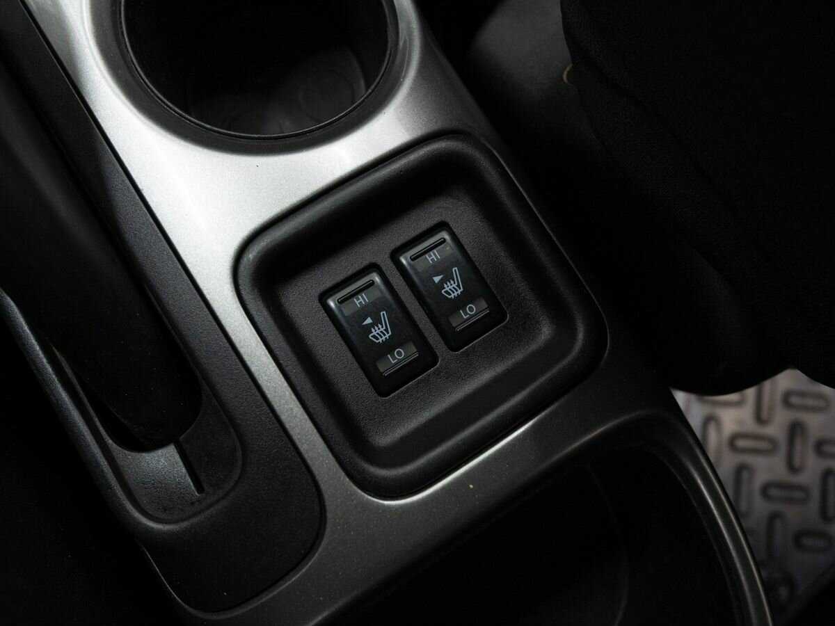 Nissan Juke б/у, 2012, Механическая. Фото: #18