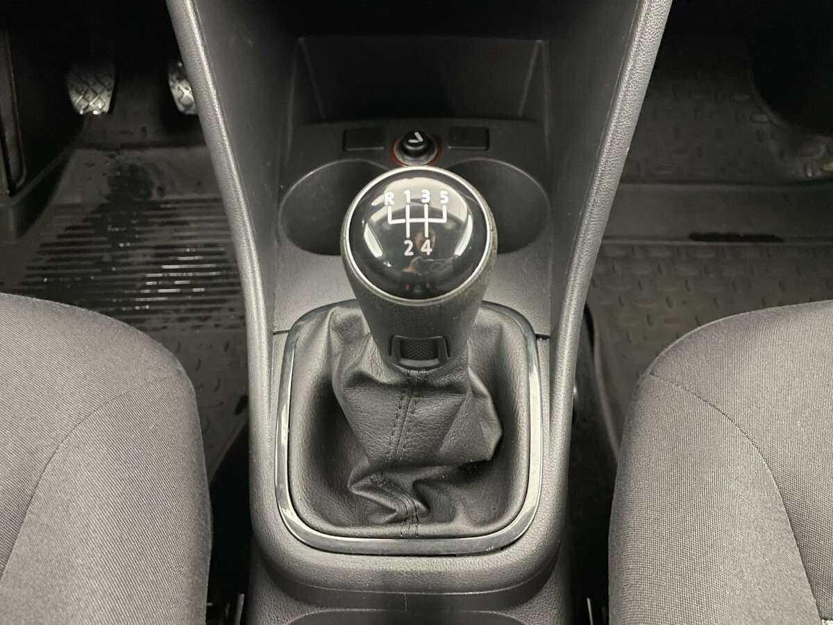 Volkswagen Polo б/у, 2013, Механическая. Фото: #12