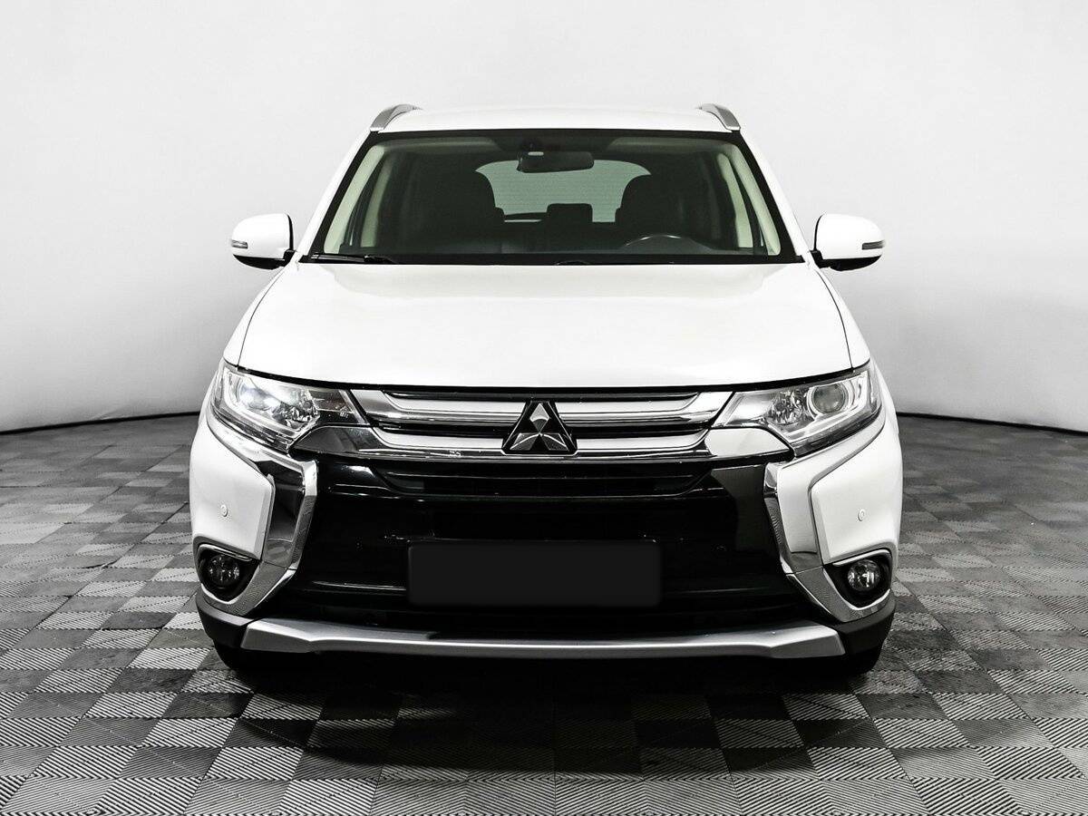 Mitsubishi Outlander б/у, 2017, Вариатор. Фото: #1