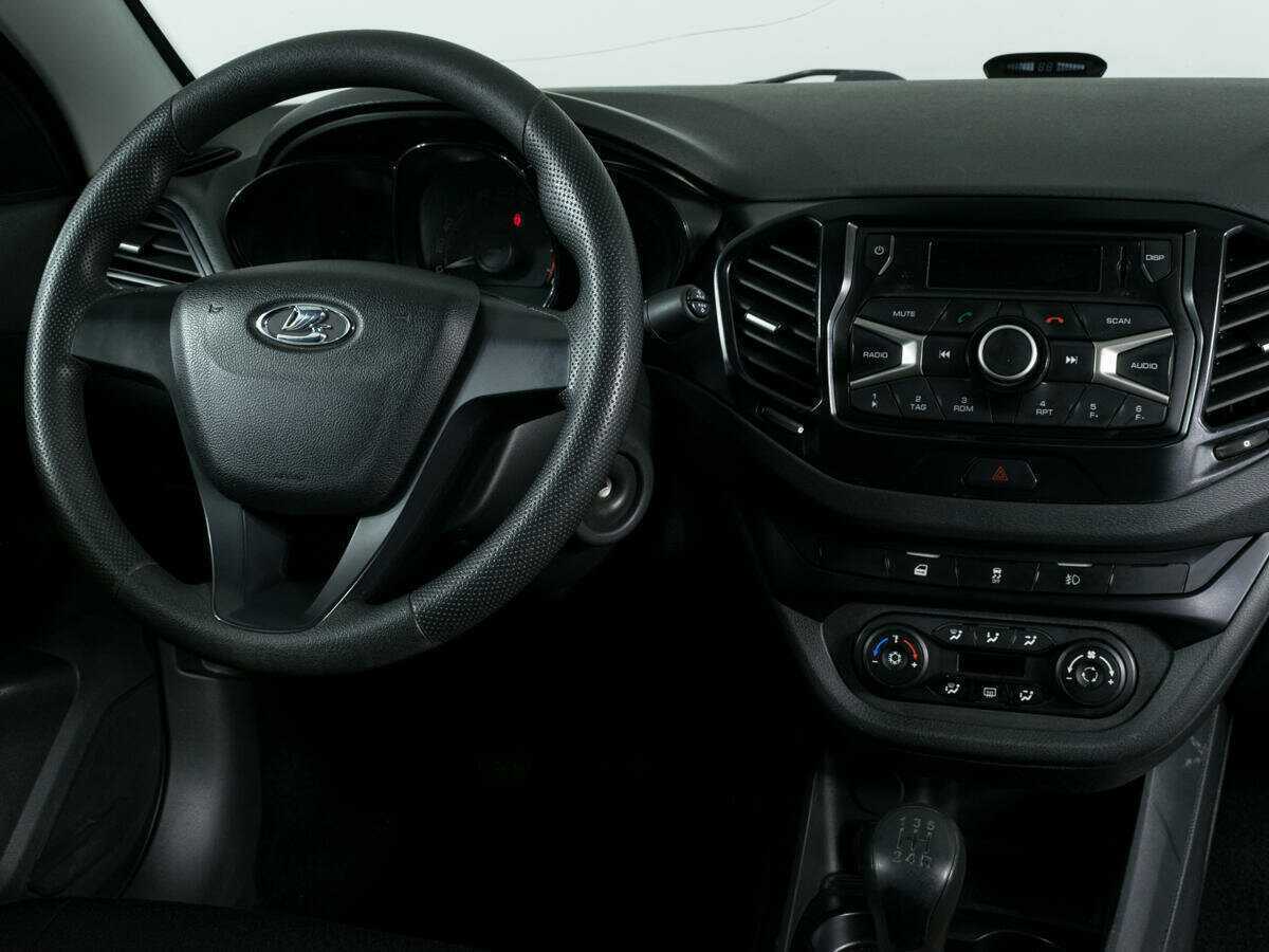 Lada (ВАЗ) Vesta б/у, 2019, Механическая. Фото: #10