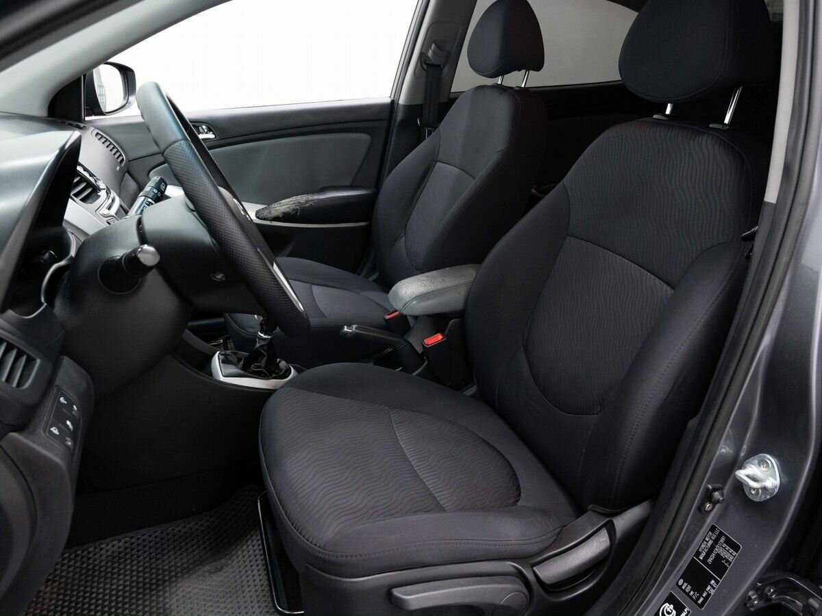 Hyundai Solaris б/у, 2012, Механическая. Фото: #7