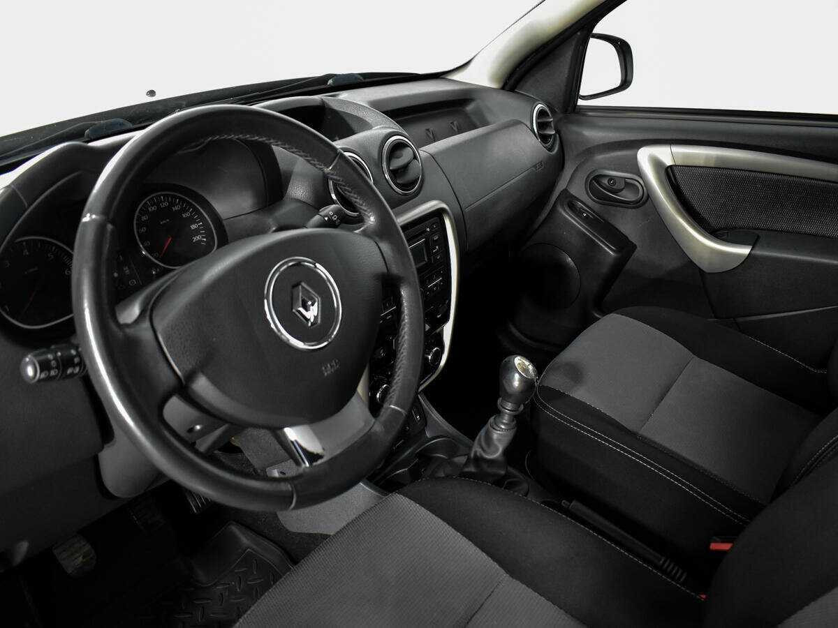 Renault Duster б/у, 2014, Механическая. Фото: #6