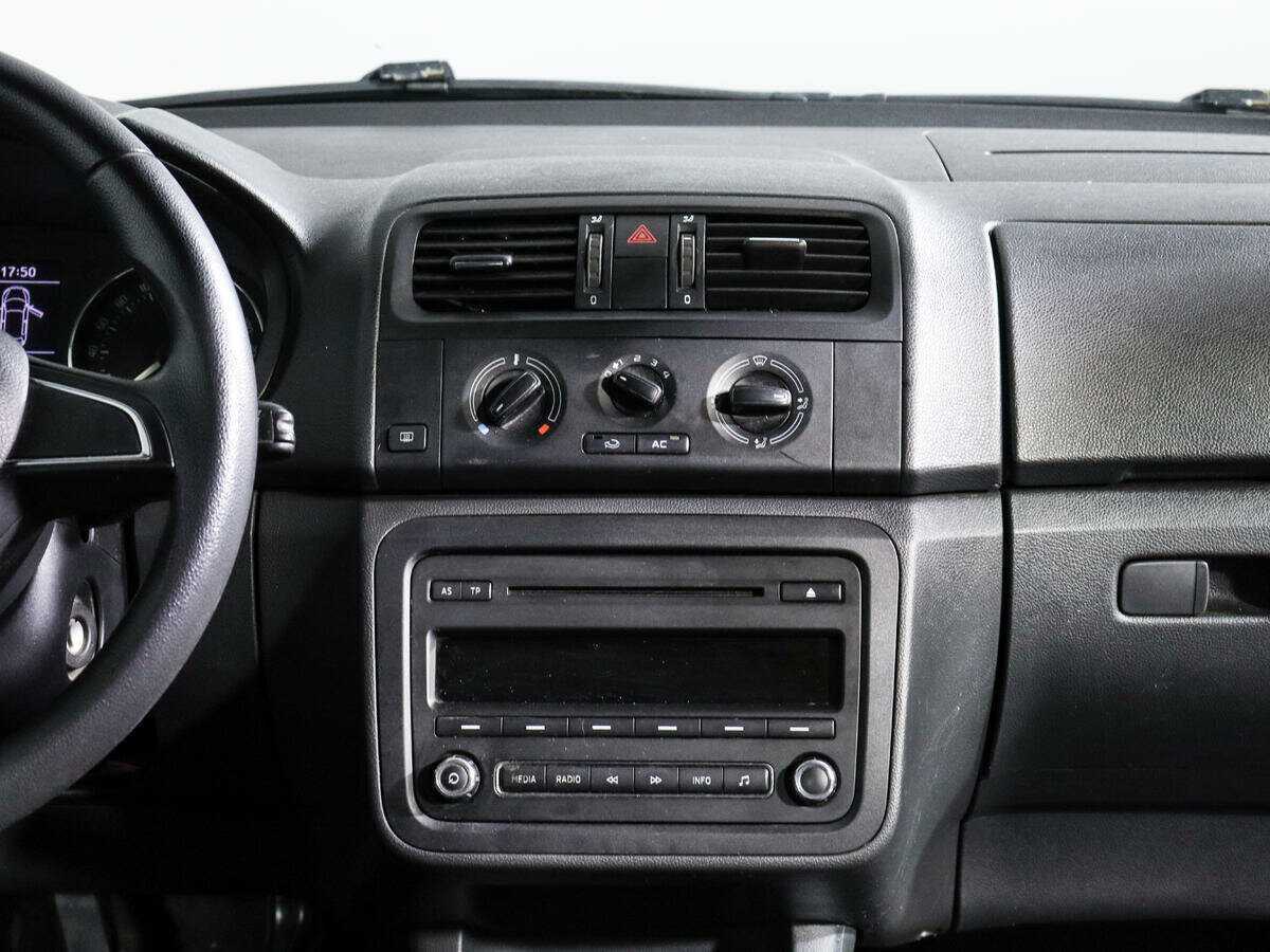 Skoda Fabia б/у, 2014, Механическая. Фото: #11