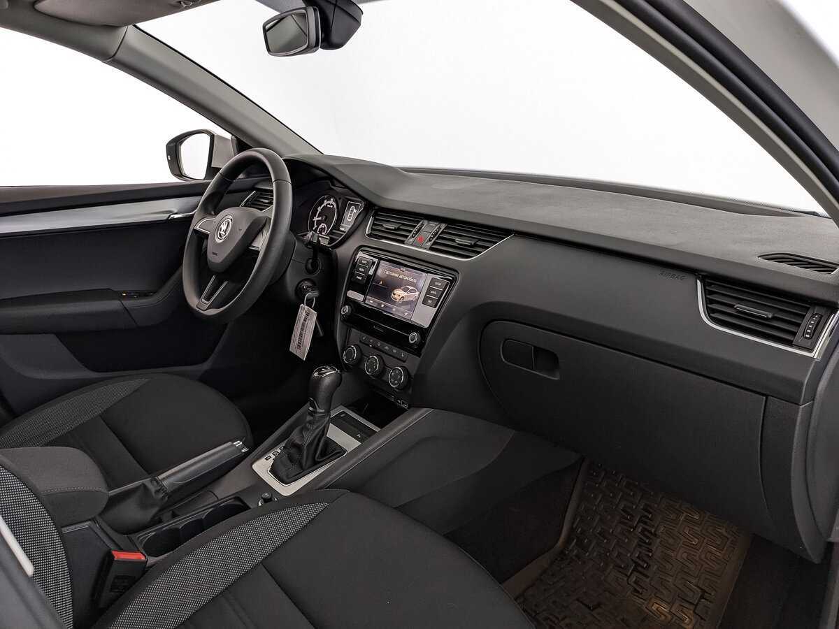 Skoda Octavia б/у, 2018, Роботизированная. Фото: #8