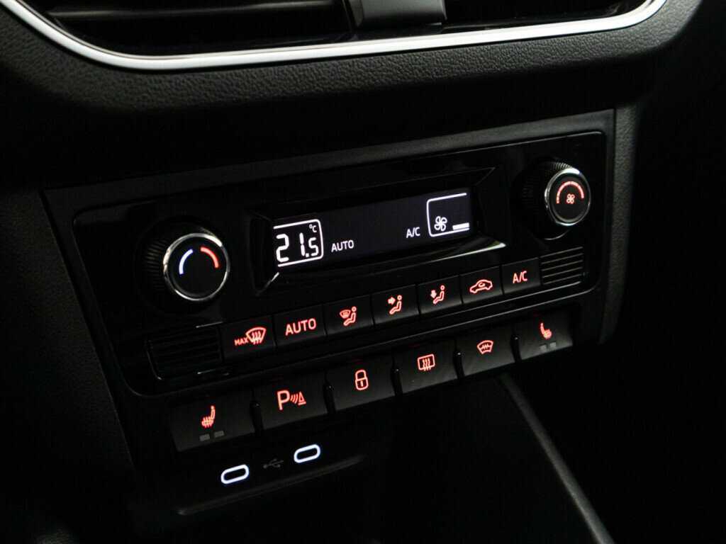 Volkswagen Polo б/у, 2021, Автоматическая. Фото: #15