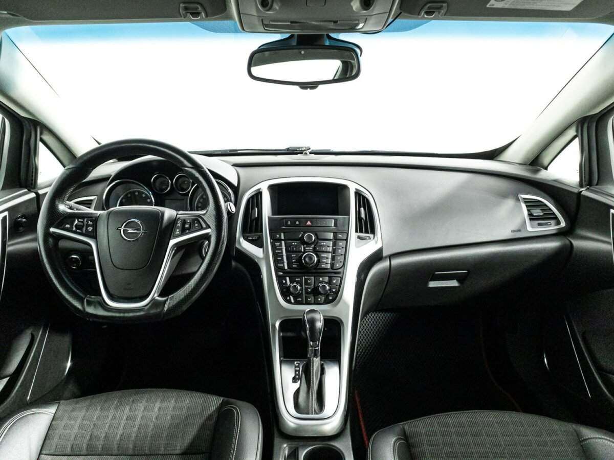 Opel Astra б/у, 2013, Автоматическая. Фото: #12