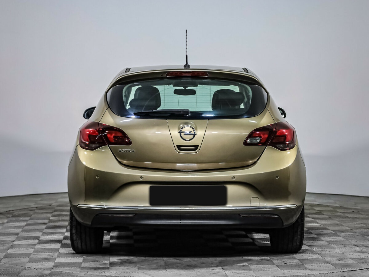 Opel Astra б/у, 2012, Механическая. Фото: #4