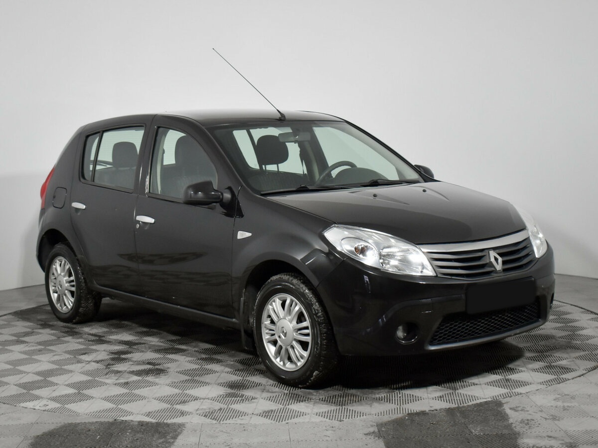 Renault Sandero б/у, 2014, Механическая. Фото: #2