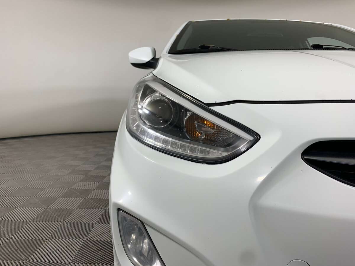 Hyundai Solaris б/у, 2013, Механическая. Фото: #9