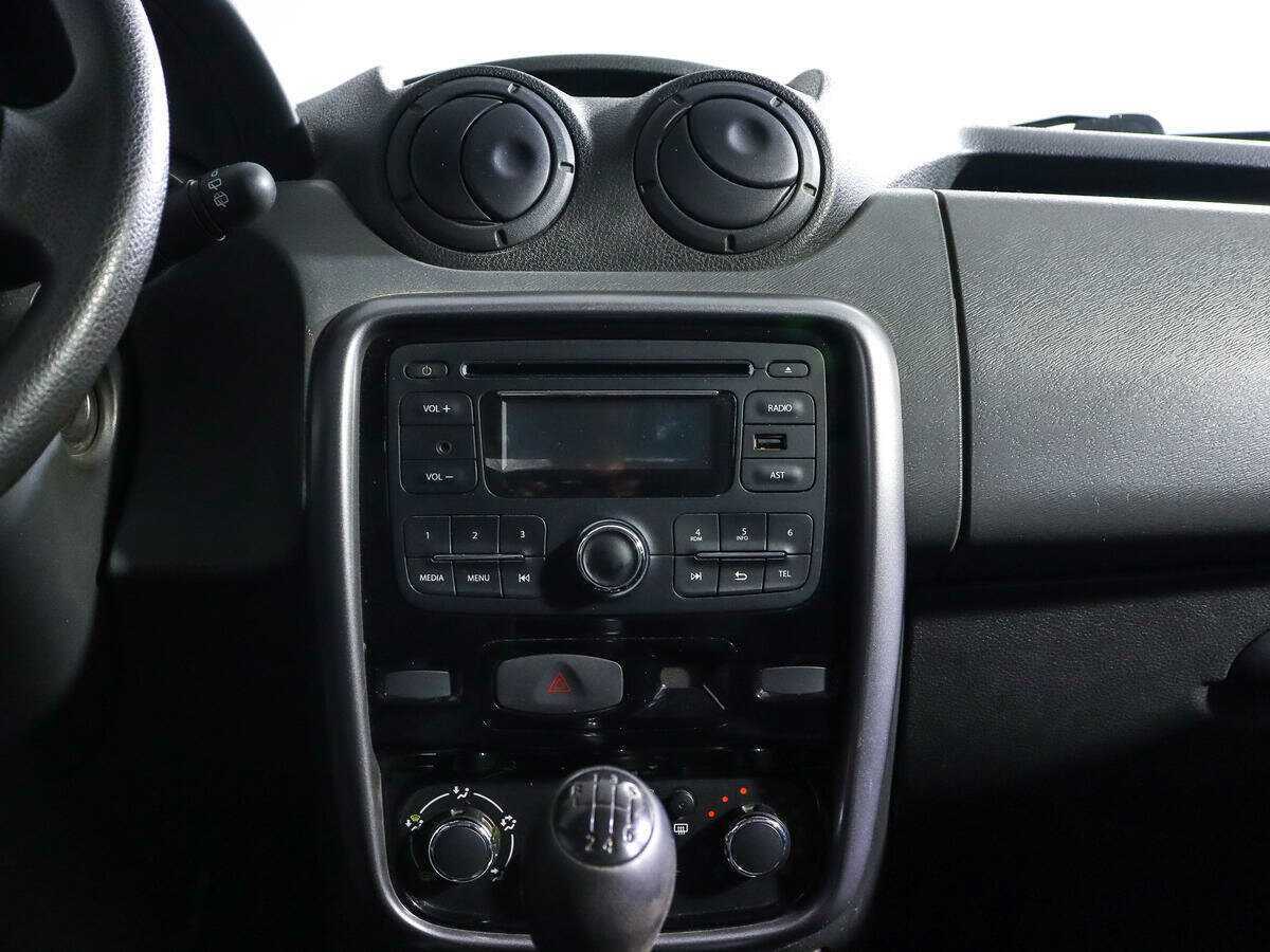Renault Duster б/у, 2013, Механическая. Фото: #11