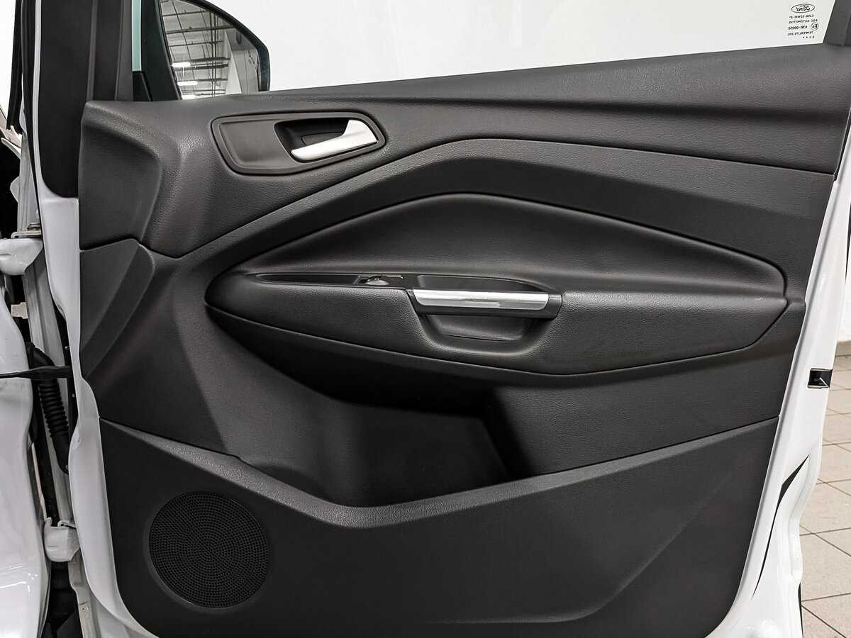 Ford Kuga б/у, 2016, Автоматическая. Фото: #20