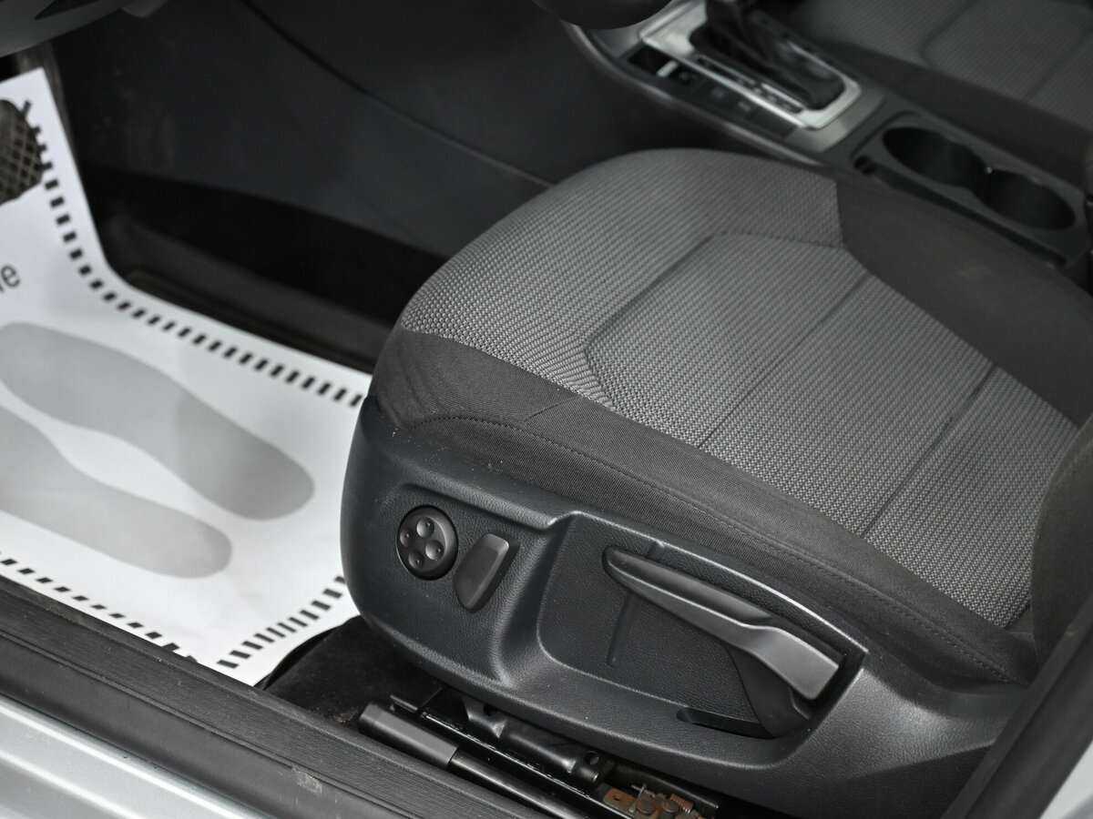 Volkswagen Passat б/у, 2014, Роботизированная. Фото: #7