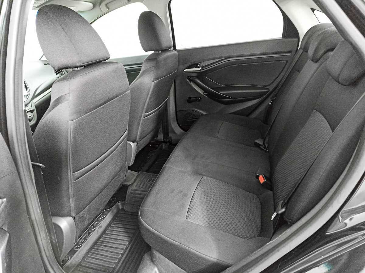 Lada (ВАЗ) Vesta б/у, 2017, Механическая. Фото: #9