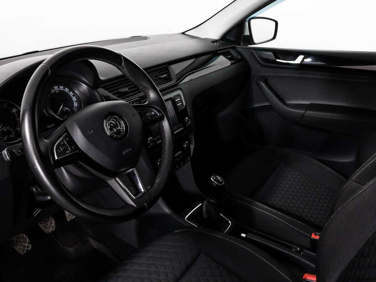 Skoda Rapid б/у, 2017, Механическая. Фото: #5