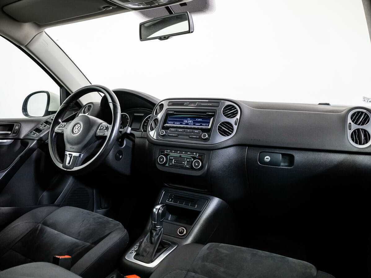 Volkswagen Tiguan б/у, 2012, Автоматическая. Фото: #6