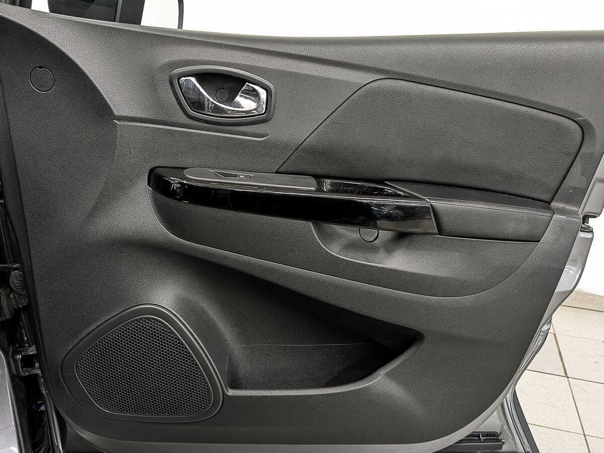 Renault Kaptur б/у, 2017, Автоматическая. Фото: #20