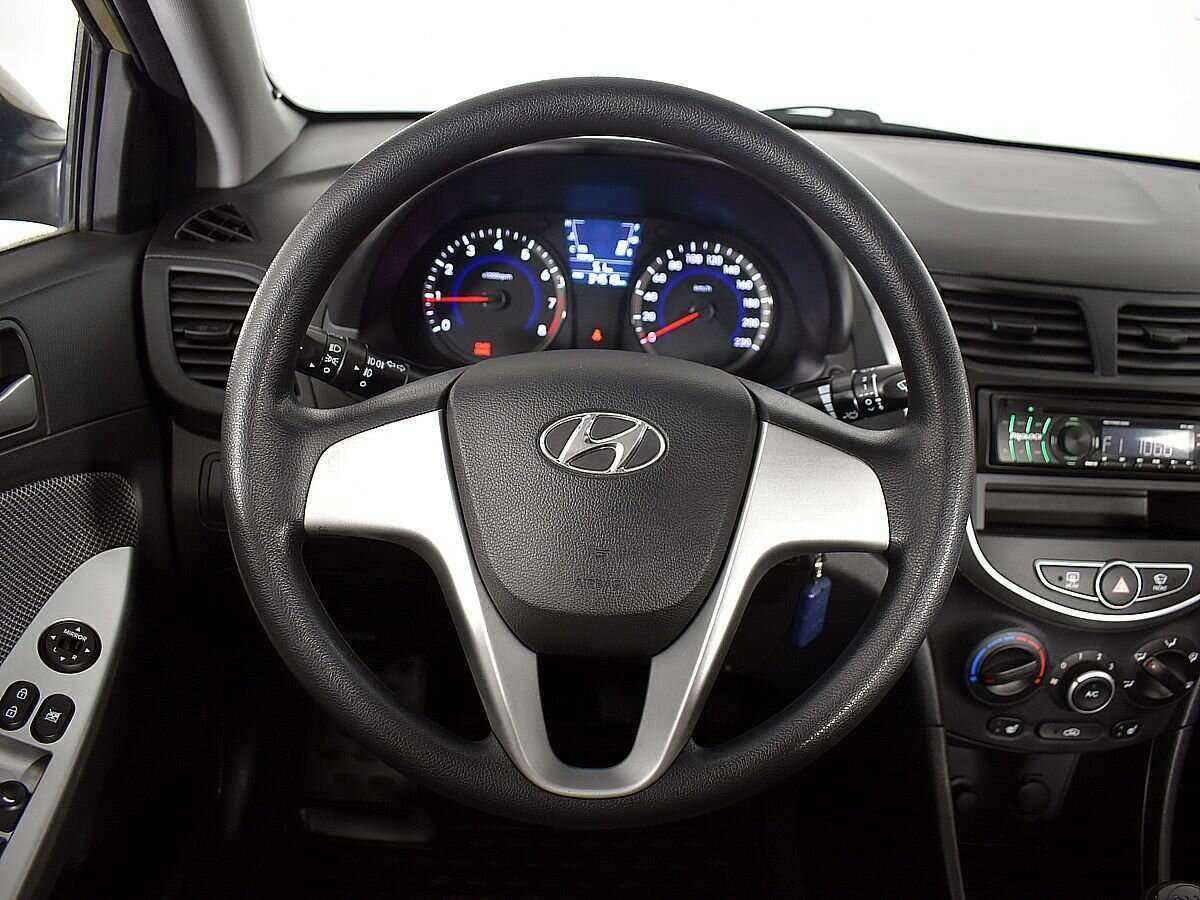 Hyundai Solaris б/у, 2014, Механическая. Фото: #10