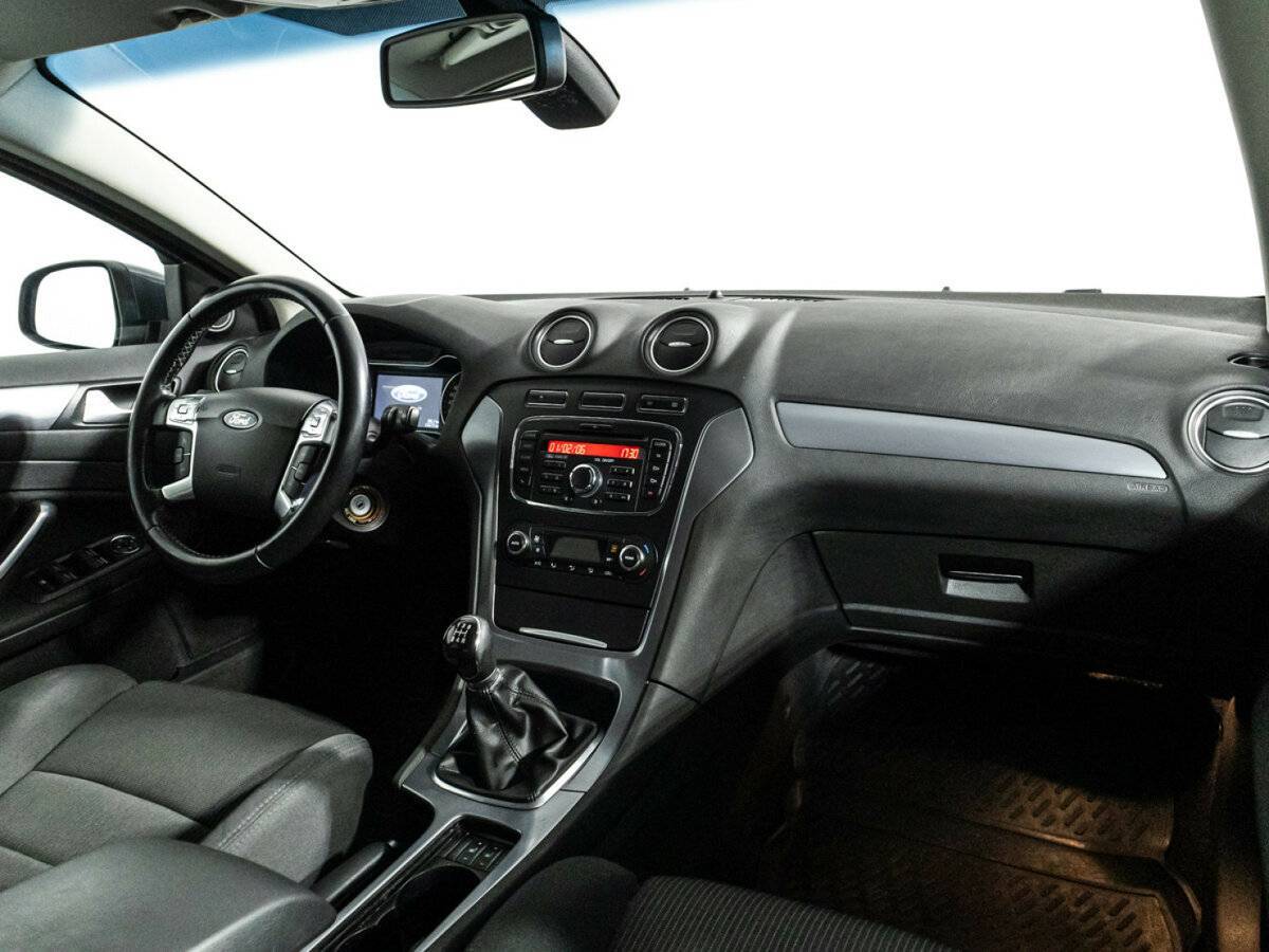 Ford Mondeo б/у, 2013, Механическая. Фото: #8