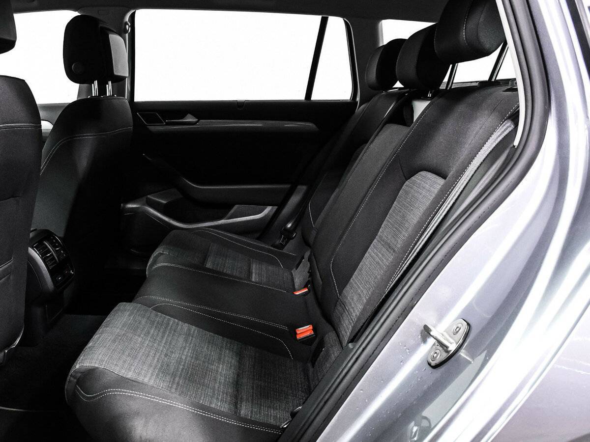 Volkswagen Passat б/у, 2019, Роботизированная. Фото: #13