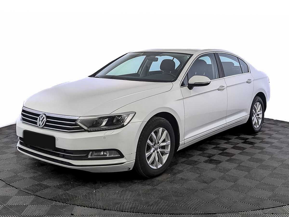 Volkswagen Passat б/у, 2019, Роботизированная. Посмотреть фото