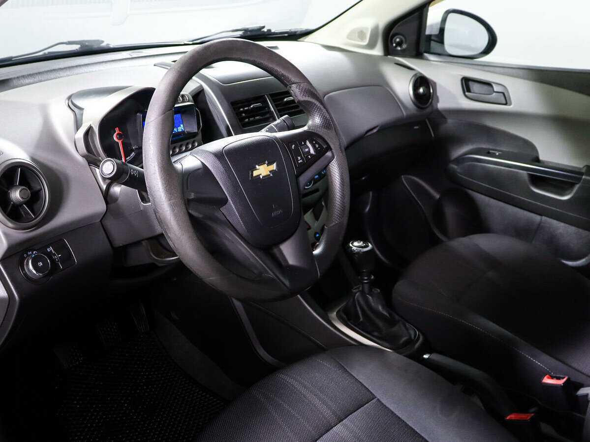 Chevrolet Aveo б/у, 2012, Механическая. Фото: #11