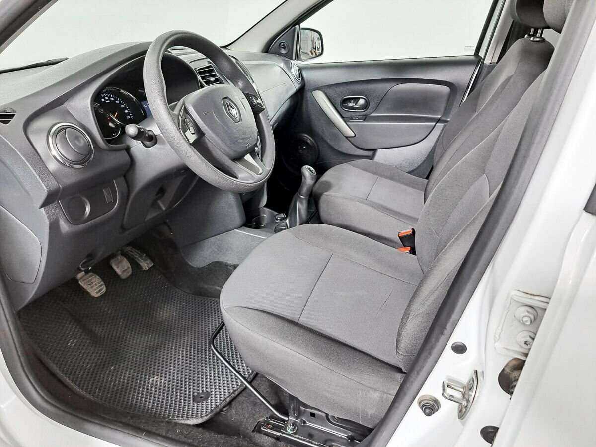 Renault Sandero б/у, 2018, Механическая. Фото: #11