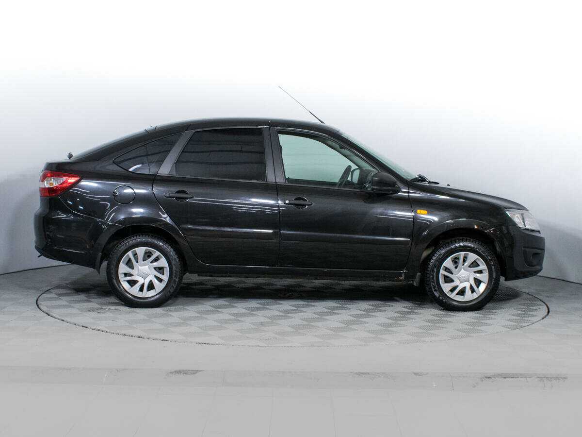 Lada (ВАЗ) Granta б/у, 2015, Роботизированная. Фото: #3