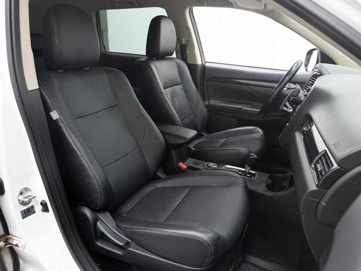 Mitsubishi Outlander б/у, 2016, Вариатор. Фото: #13