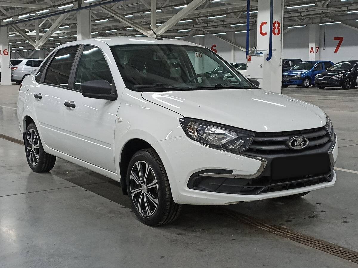 Lada (ВАЗ) Granta б/у, 2021, Механическая. Фото: #2