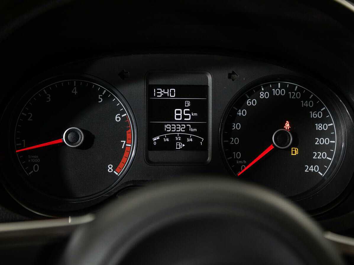 Volkswagen Polo б/у, 2018, Механическая. Фото: #9