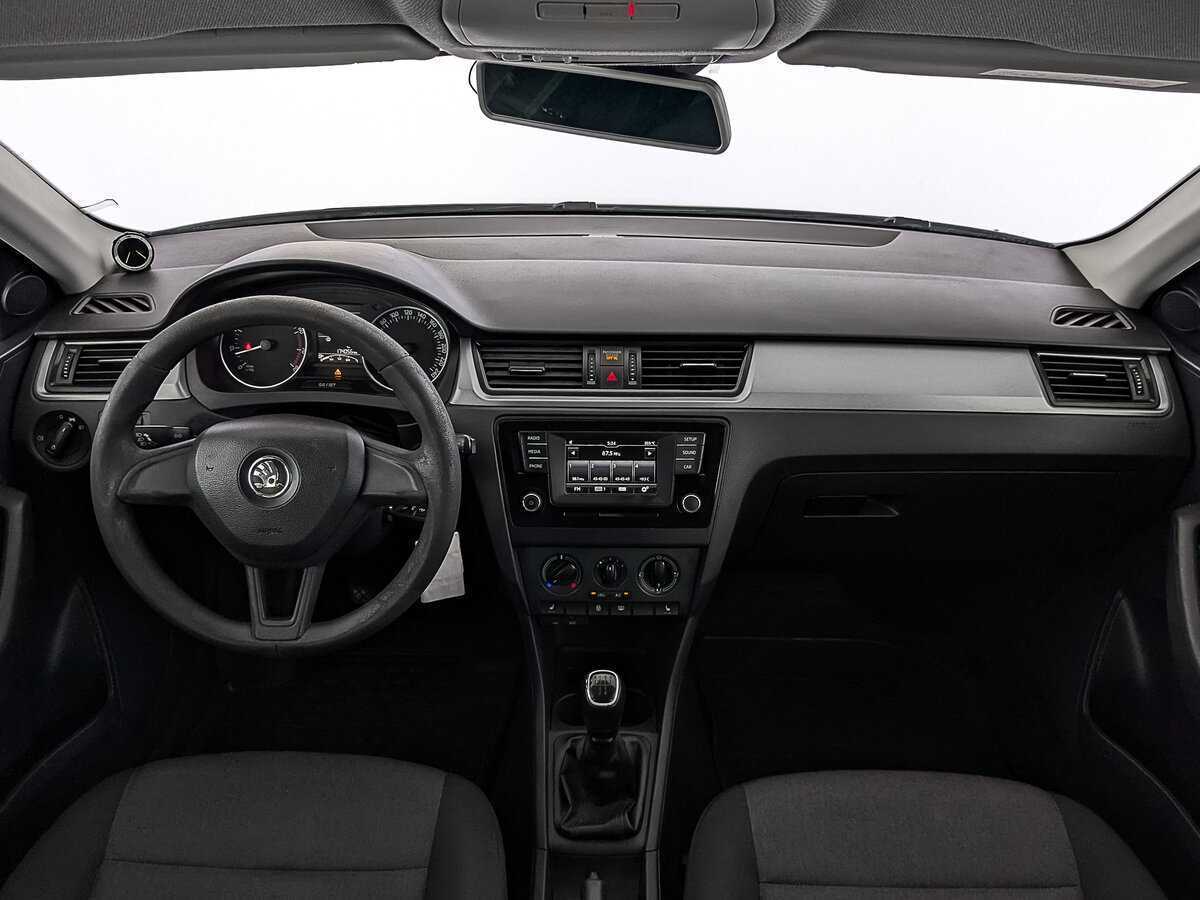 Skoda Rapid б/у, 2017, Механическая. Фото: #12