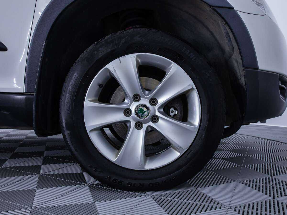 Skoda Yeti б/у, 2013, Механическая. Фото: #19