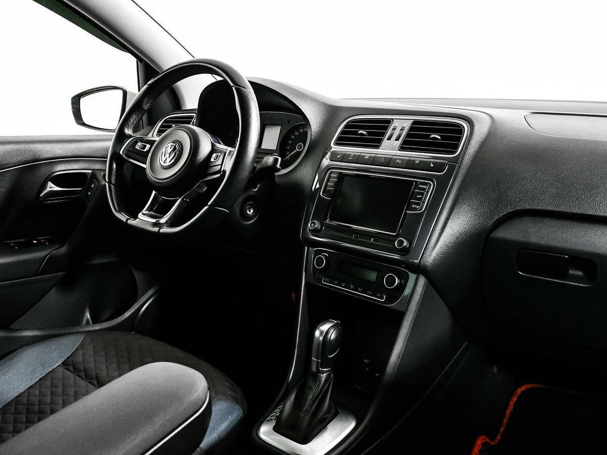 Volkswagen Polo б/у, 2020, Роботизированная. Фото: #7