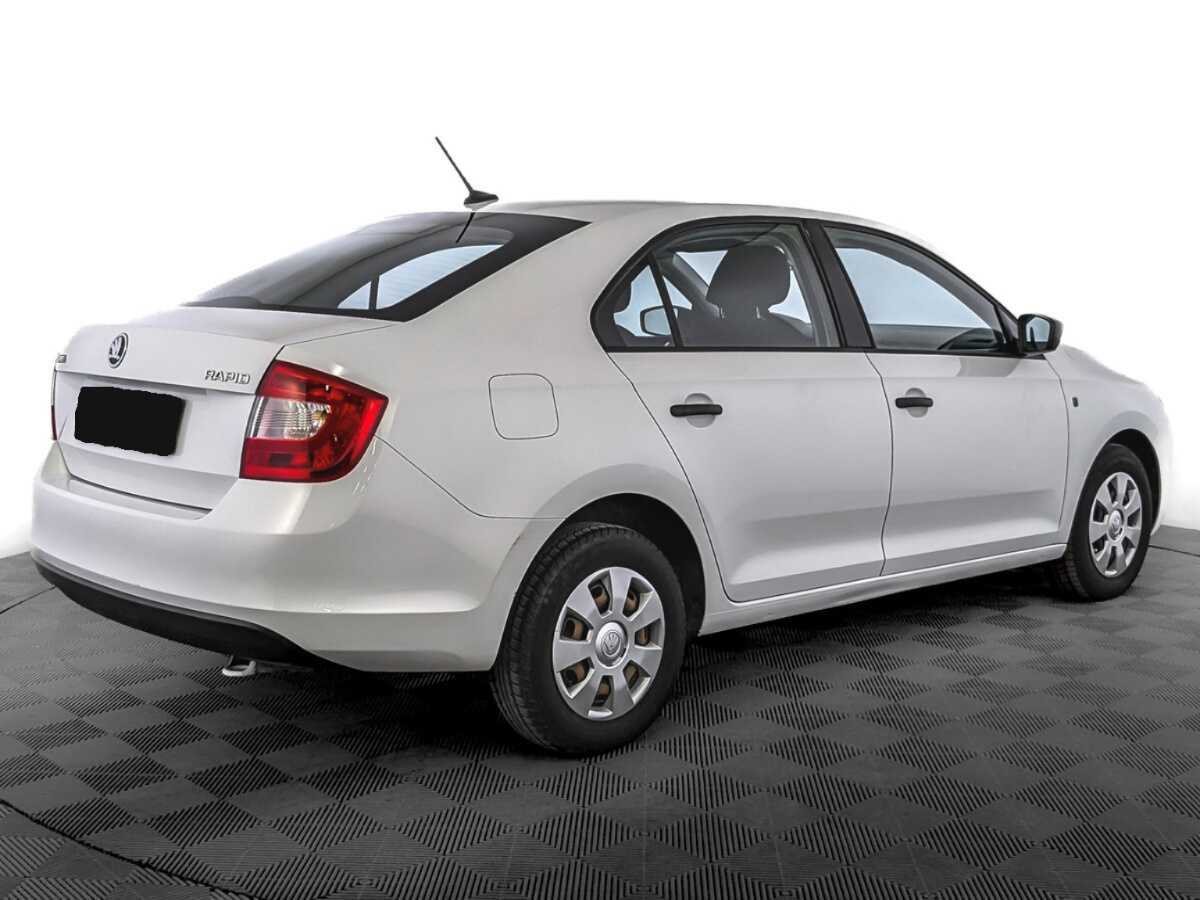 Skoda Rapid б/у, 2017, Механическая. Фото: #4