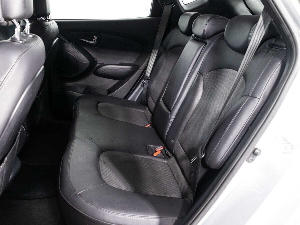 Hyundai ix35 б/у, 2013, Автоматическая. Фото: #9