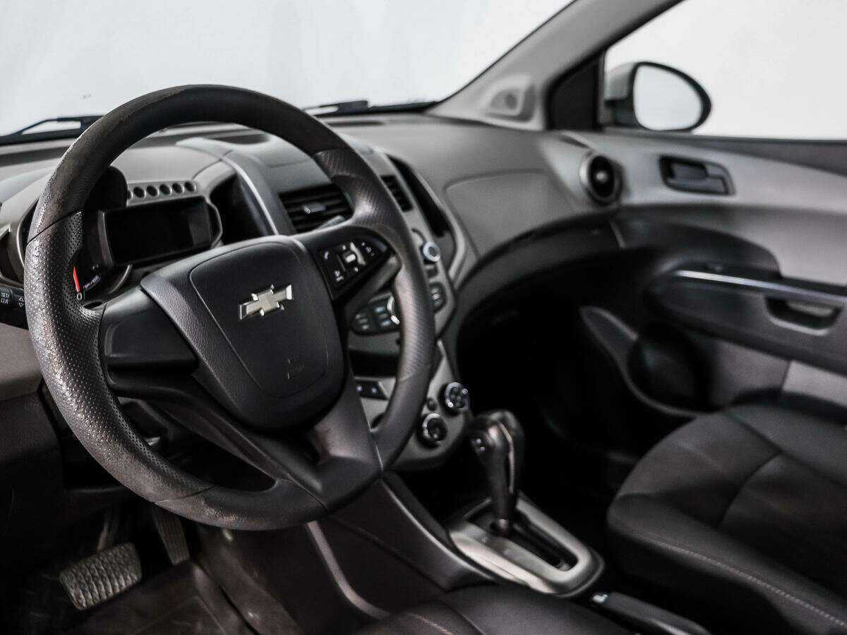 Chevrolet Aveo б/у, 2013, Автоматическая. Фото: #8