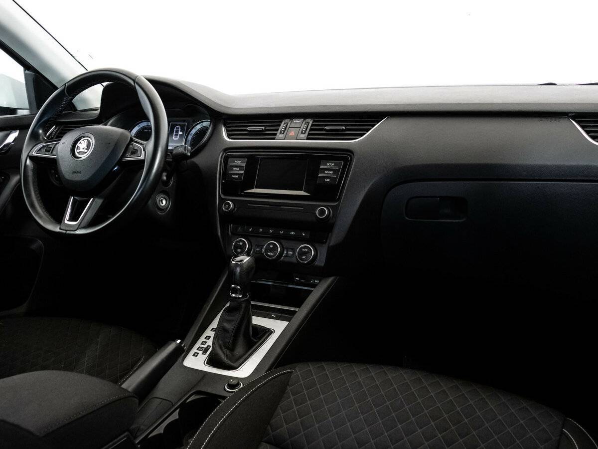 Skoda Octavia б/у, 2016, Роботизированная. Фото: #6