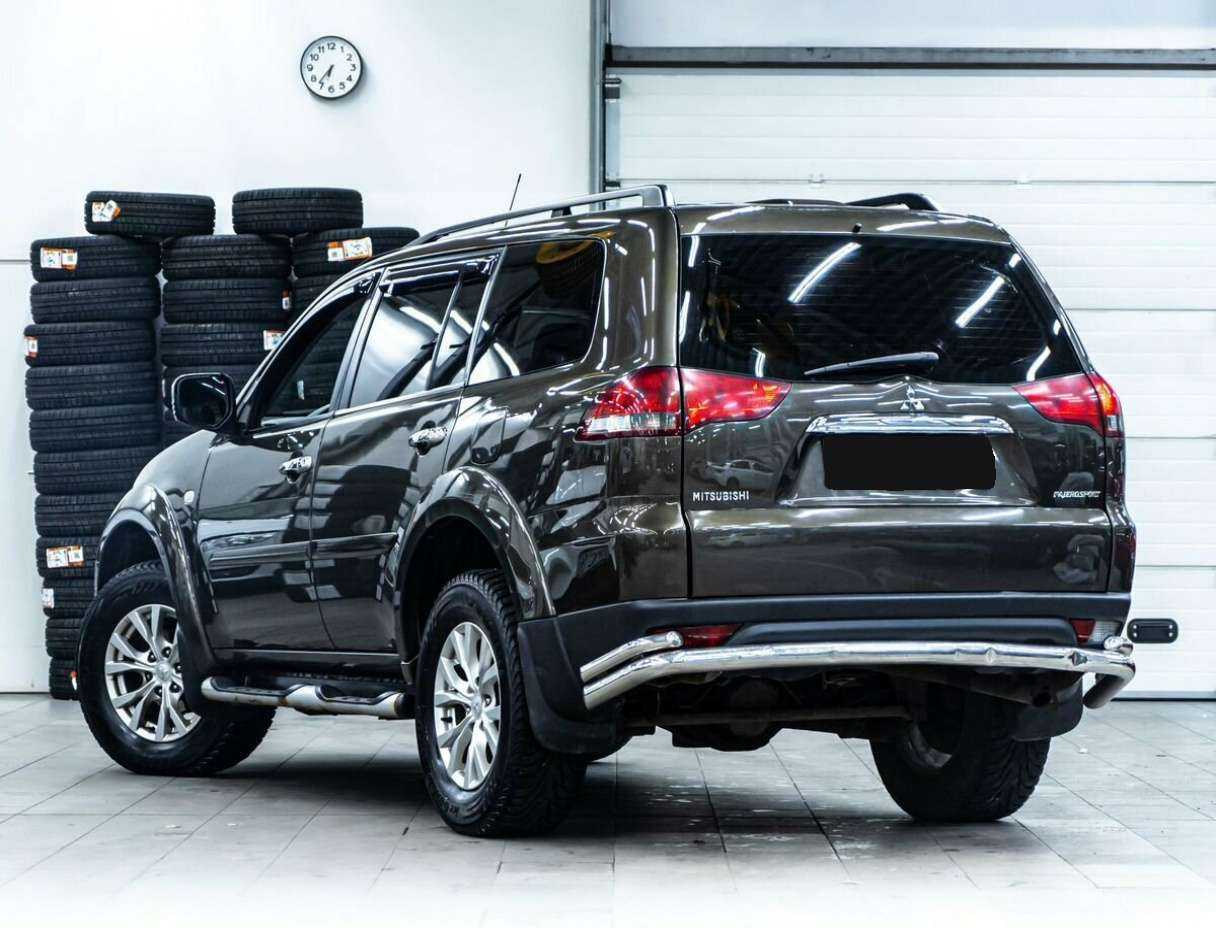 Mitsubishi Pajero Sport б/у, 2014, Автоматическая. Фото: #3