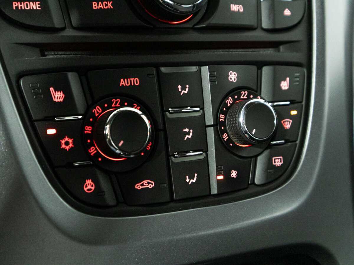 Opel Astra б/у, 2014, Автоматическая. Фото: #14