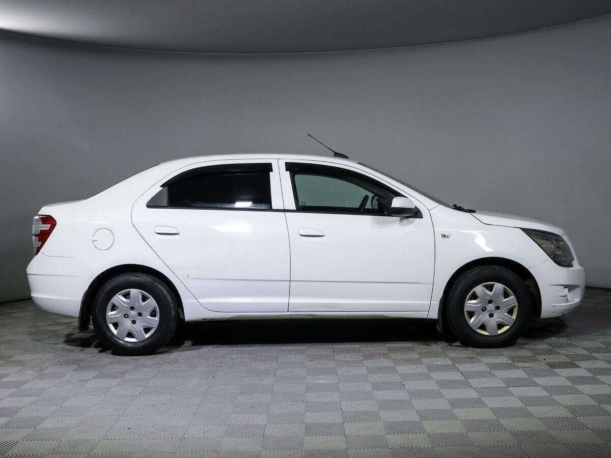 Chevrolet Cobalt б/у, 2020, Автоматическая. Фото: #2