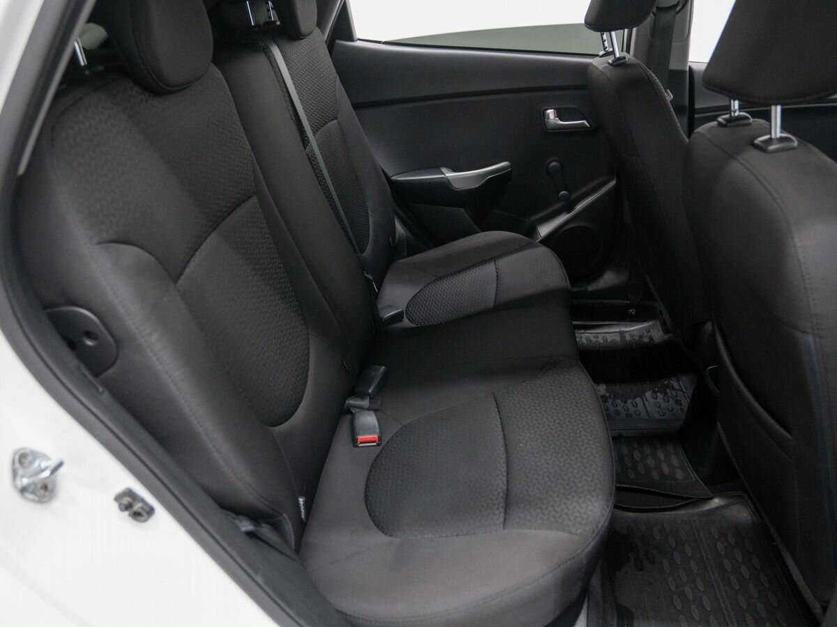 Kia Rio б/у, 2017, Автоматическая. Фото: #9