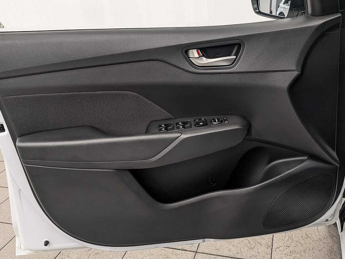 Hyundai Solaris б/у, 2017, Автоматическая. Фото: #18