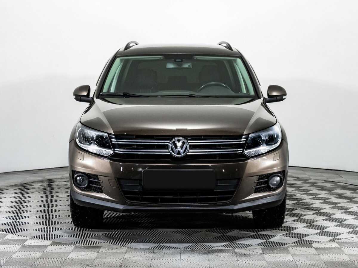 Volkswagen Tiguan б/у, 2015, Роботизированная. Фото: #1