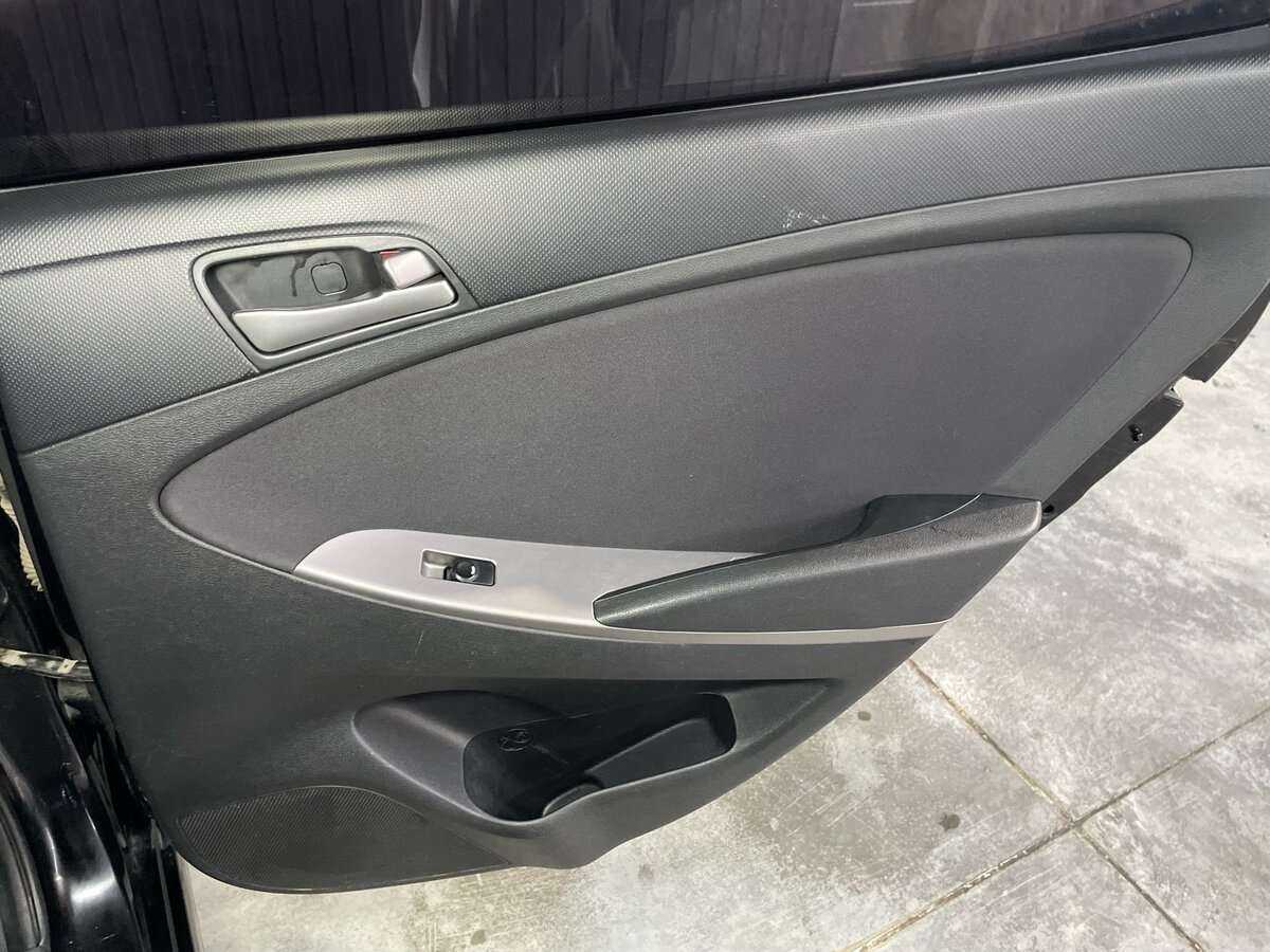 Hyundai Solaris б/у, 2016, Автоматическая. Фото: #22